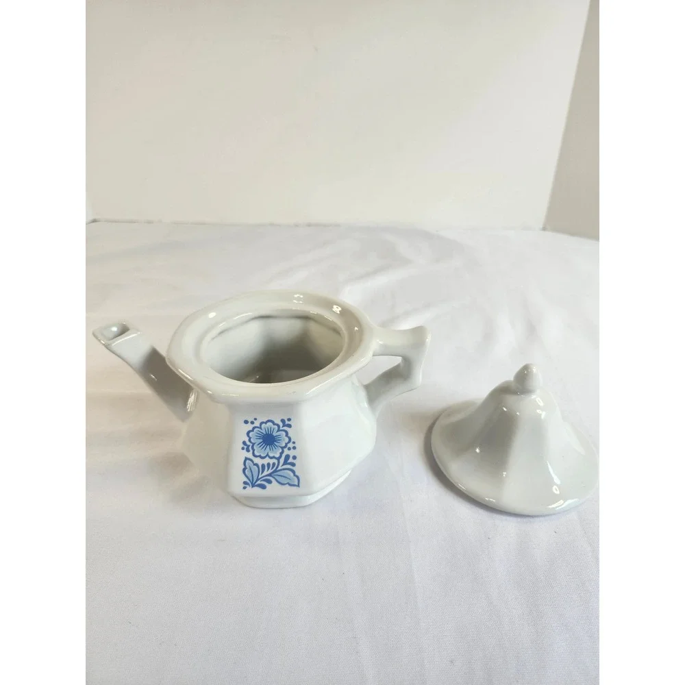 Unbranded vintage white